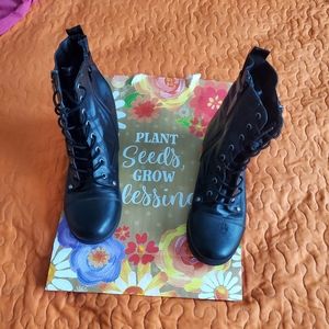 Guess Zipper slip-on Boots